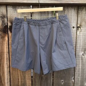 Lululemon athletica lab relaxed fit pleated